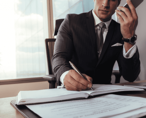 What To Know Before Handling a Personal Injury Case Solo